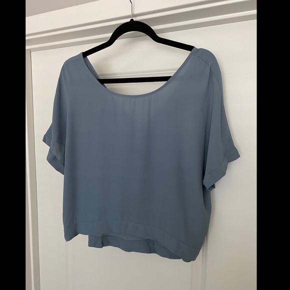 Olivaceous Tops - NWT: olivaceous deep V back gray flowy top